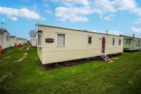 8 Berth Caravan In A Great Location In Norfolk Ref 50053D
